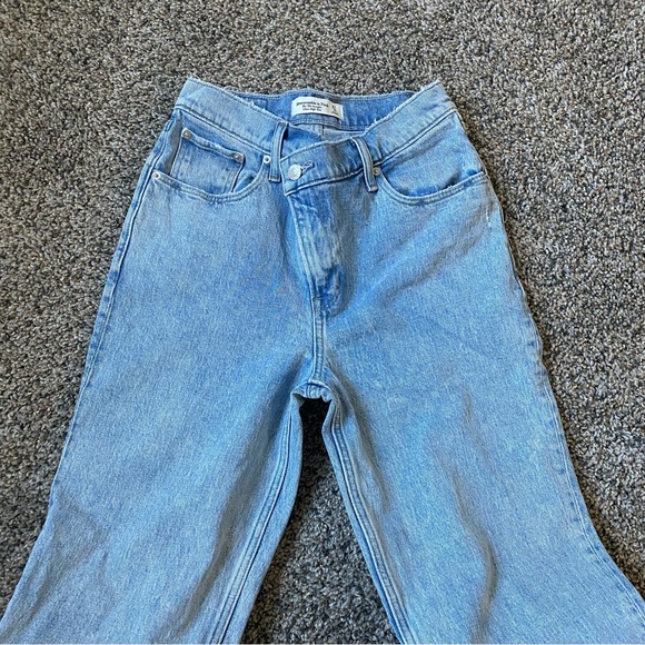 A&F JEANS - Picture 7 of 9